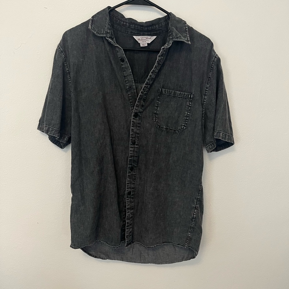 Cotton On Men’s Vintage Remastered Black Button up Short Sleeve